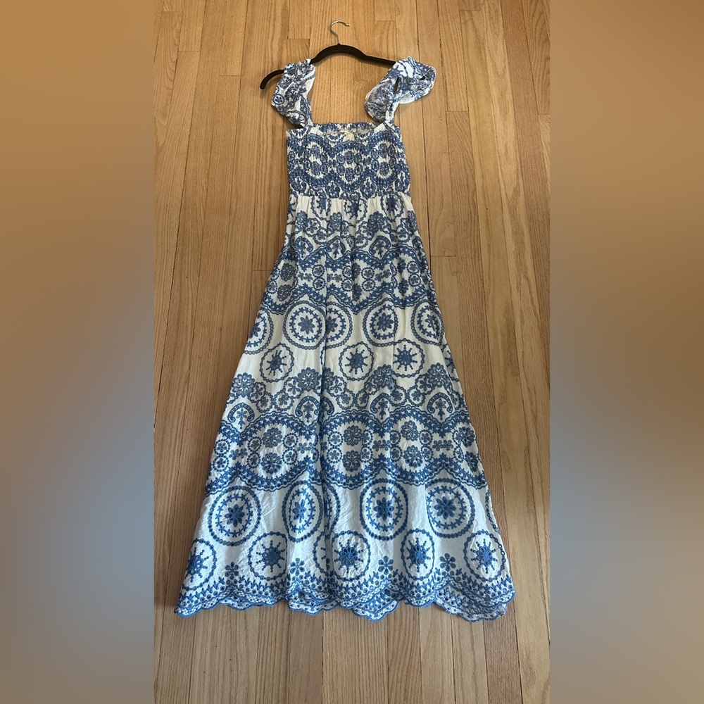 Chic Blue and White Patterned Maxi Dress